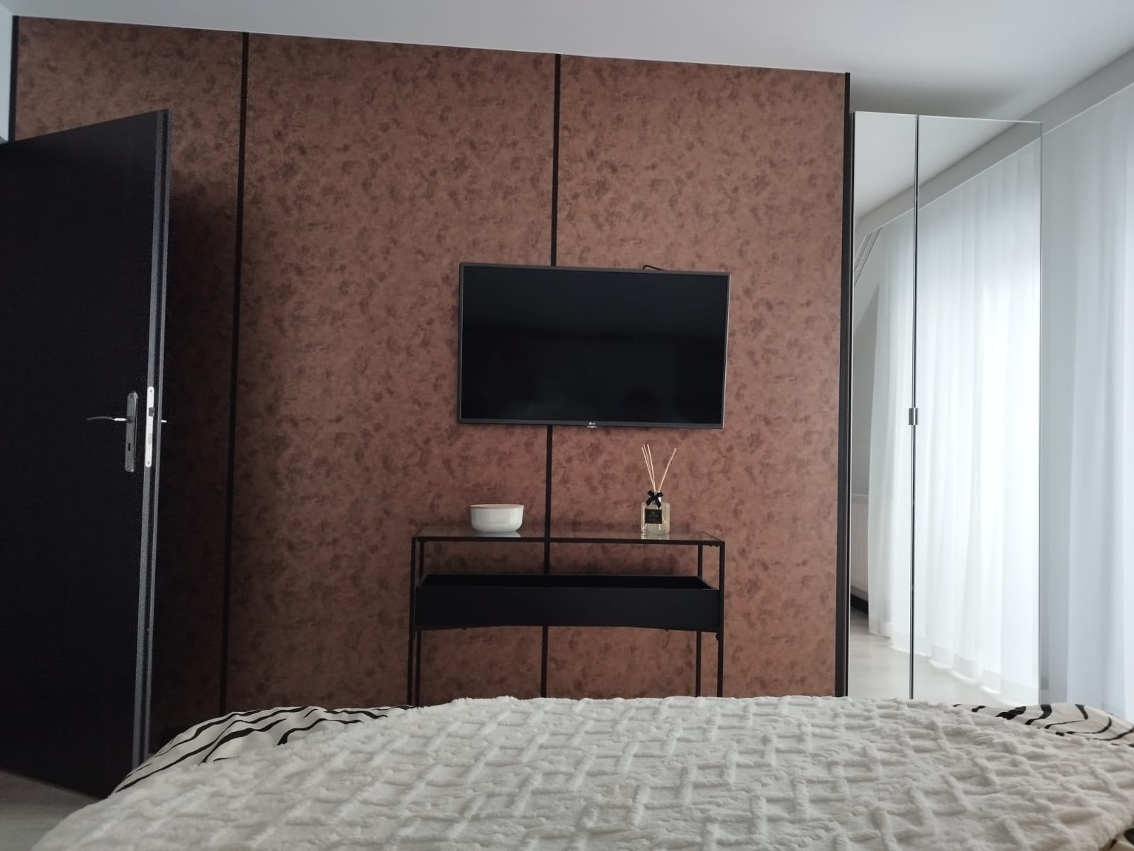 WPC Płyta Węglowa Gold Copp Błyszcząca 280x110 cm - obrazek 5