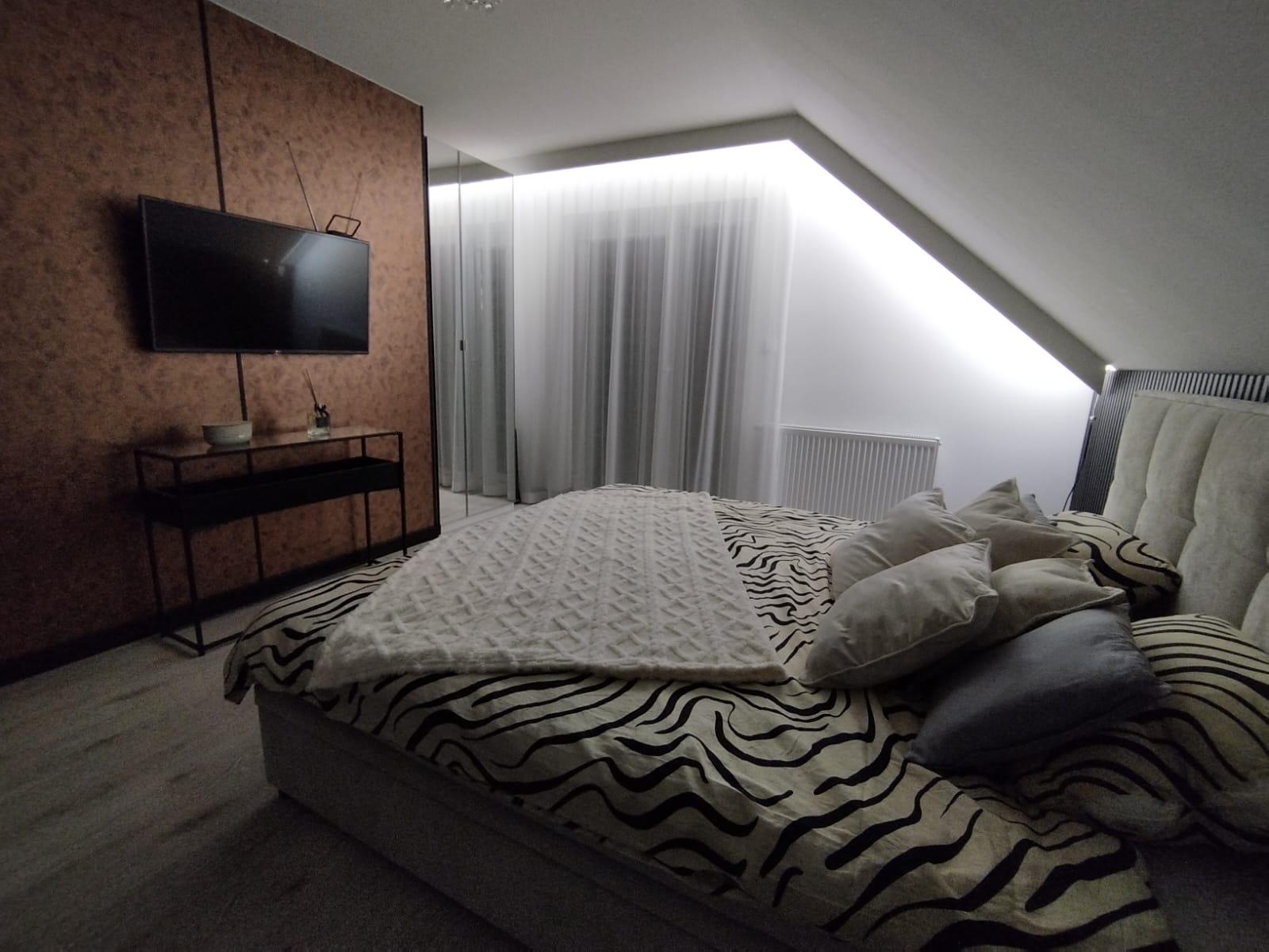 WPC Płyta Węglowa Gold Copp Błyszcząca 280x110 cm - obrazek 6